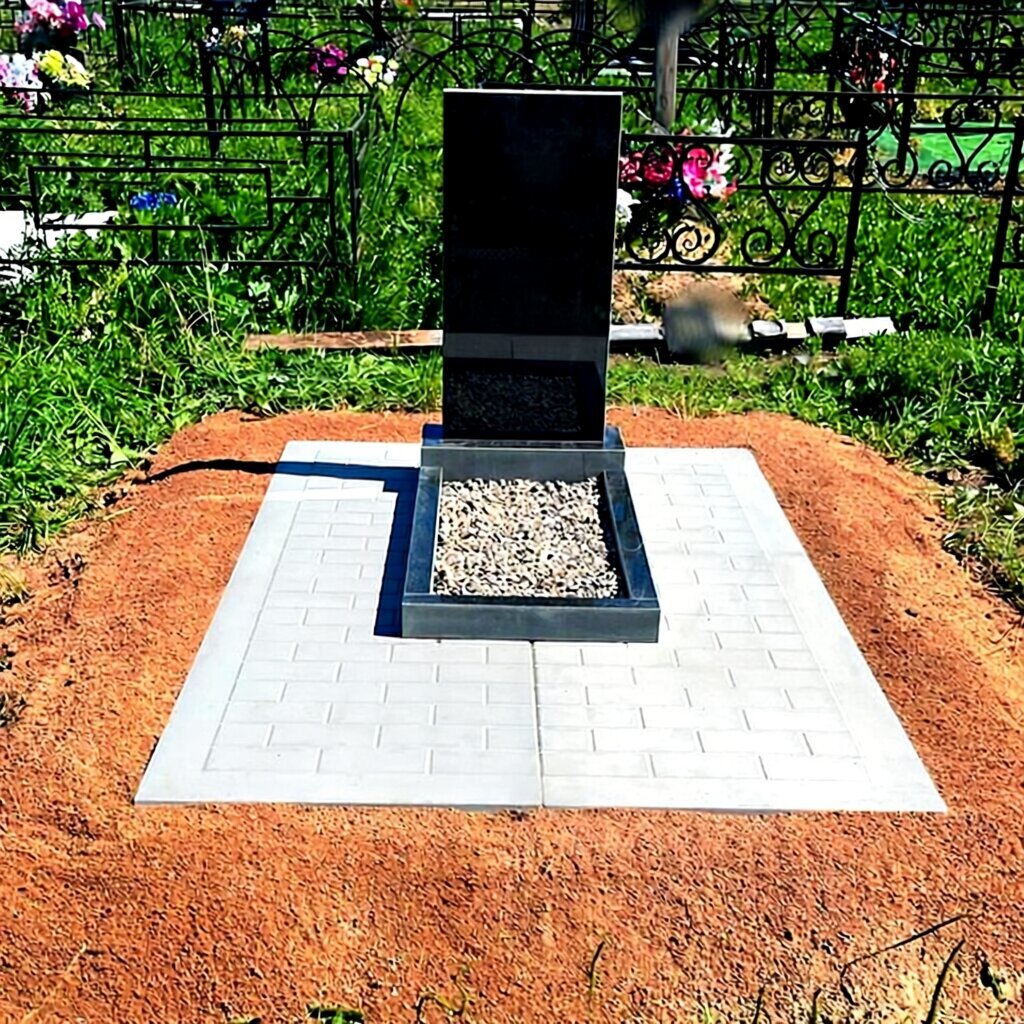 Памятник под ключ 100х50х7 с установкой на плиты в Иваново